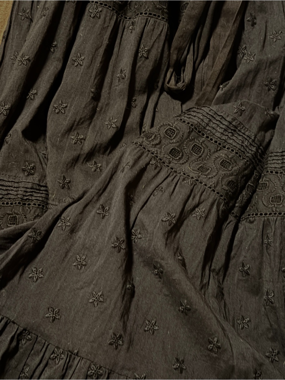 Doen Minetta Embroidered Black Tiered Midi Dress with Belt Size XS NWOT - Picture 7 of 7